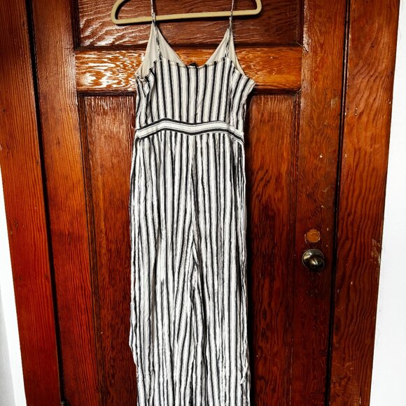 American Eagle wide-leg jumpsuit - Picture 4 of 4